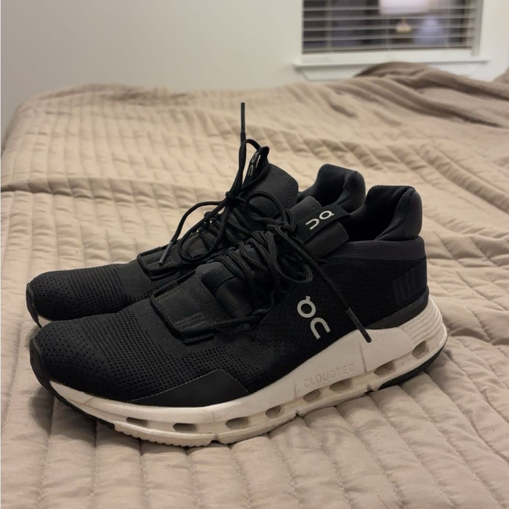 Woman’s On Clounova